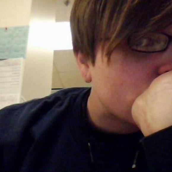 Meet your Posher, Candice - Picture 1 of 1